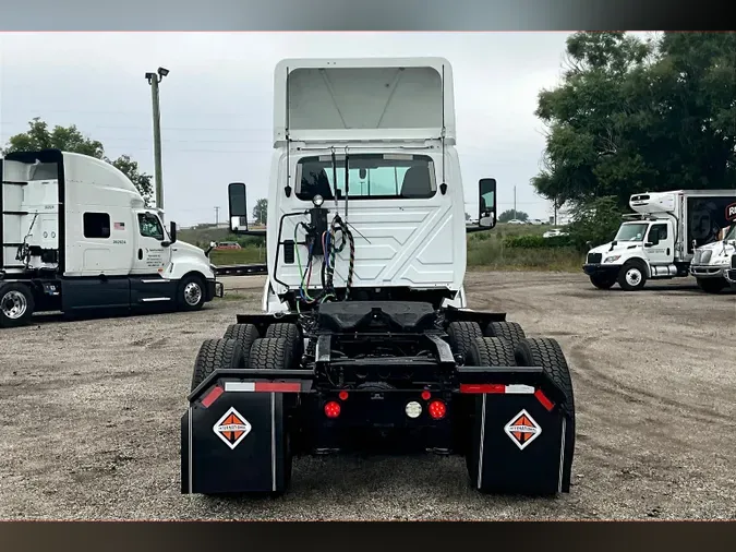 2019 INT LT625 6x4