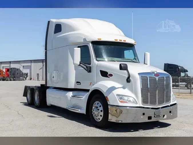 2021 PETERBILT 579