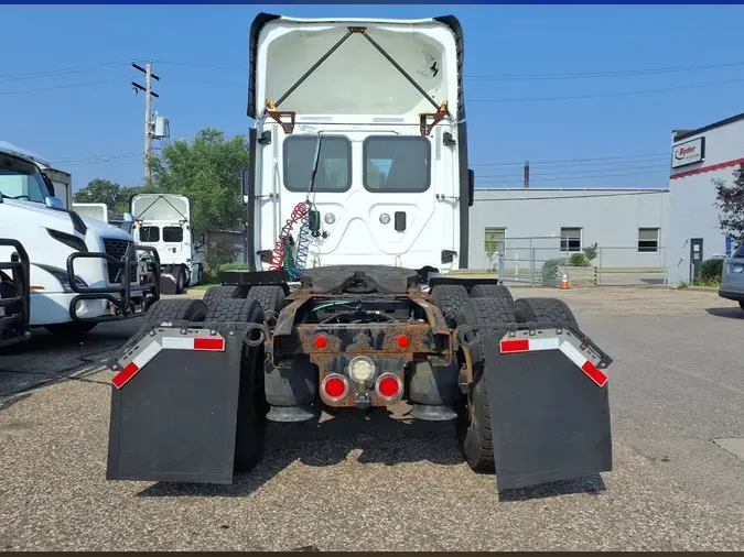 2017 FREIGHTLINER CASCADIA 1252966866a0a88b53928ebd92dfd66079c