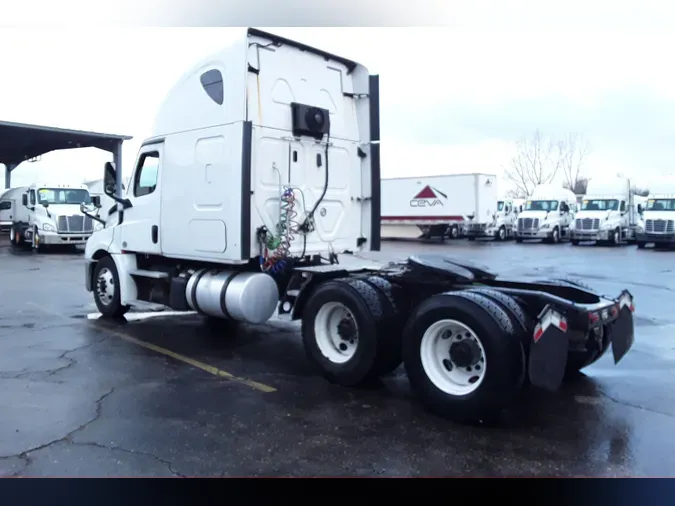 2019 FREIGHTLINER NEW CASCADIA PX12664