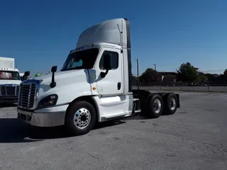 2017 Freightliner CASCADIA 125