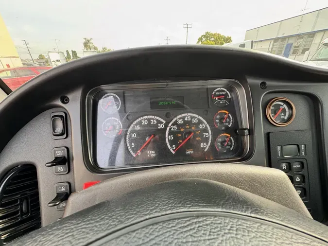 2018 Freightliner Business Class M2 106