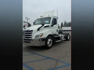 2020 FREIGHTLINER/MERCEDES NEW CASCADIA 116