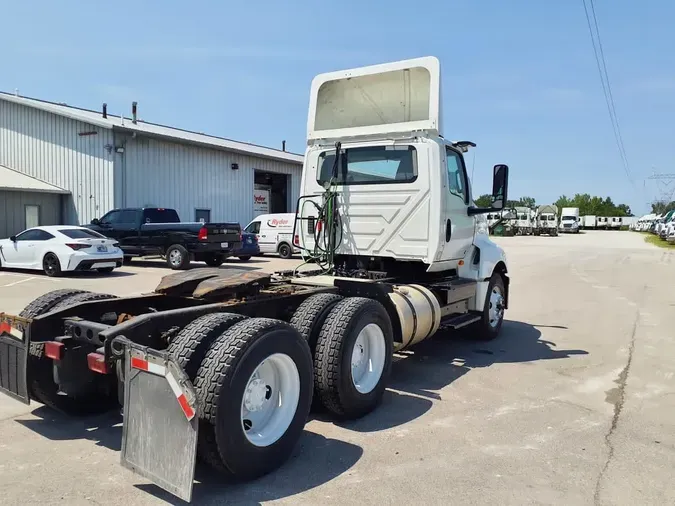 2019 NAVISTAR INTERNATIONAL LT625 DAYCAB T/A