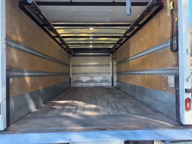 2019 NAVISTAR INTERNATIONAL 4300 SBA