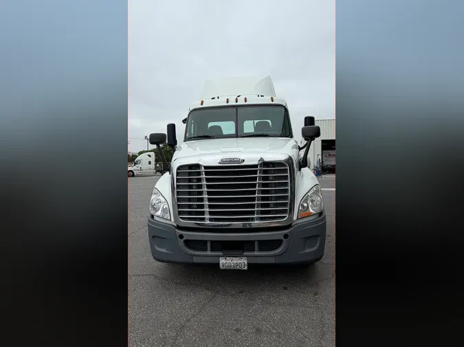 2020 FREIGHTLINER/MERCEDES CASCADIA 125297784d18df15726adfe52a7675290b5