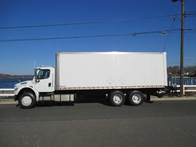 2018 FREIGHTLINER M2