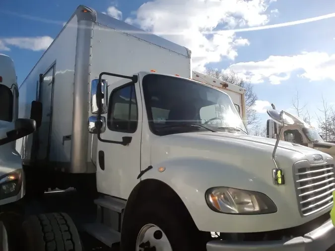 2019 FREIGHTLINER/MERCEDES M2 106