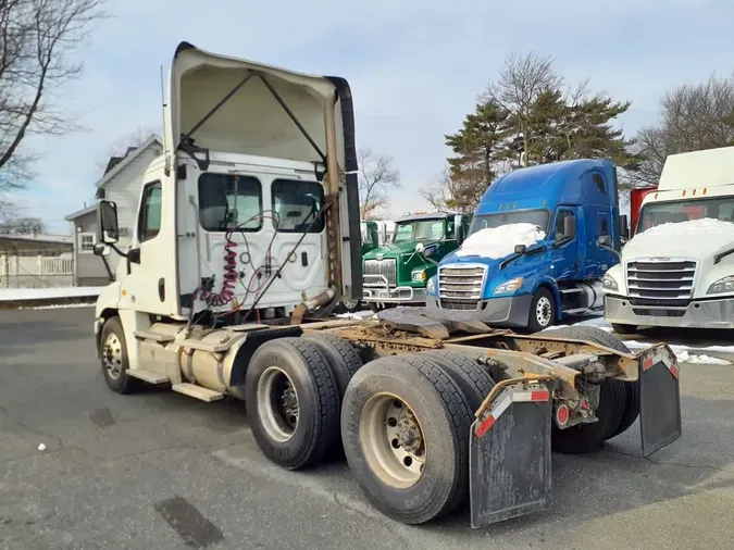 2018 FREIGHTLINER/MERCEDES CASCADIA 125297da15b9531097d2cdae109f22c24e2