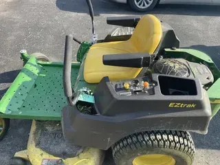 2014 John Deere Z425