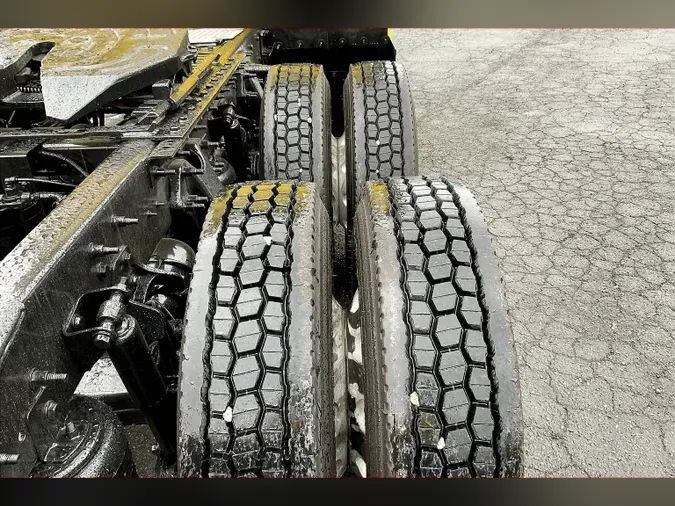 2021 INT LT625 6x4