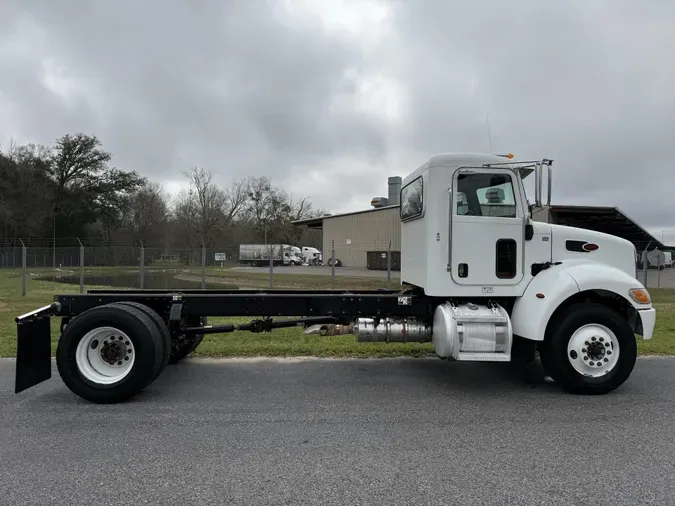 2018 Peterbilt 337