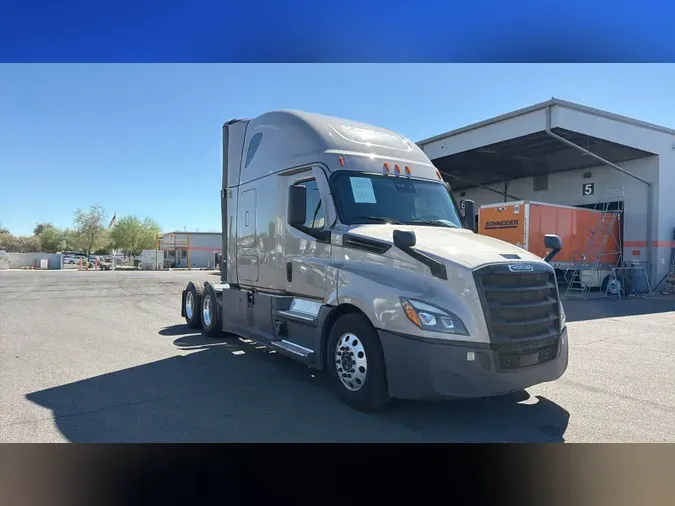 2025 Freightliner Cascadia 12629861e540bc30037edf3c051cfe8b023