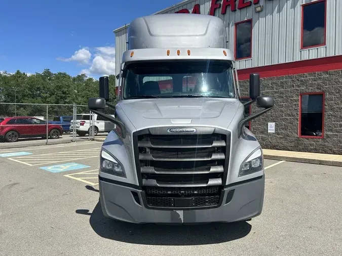 2022 Freightliner Cascadia 116