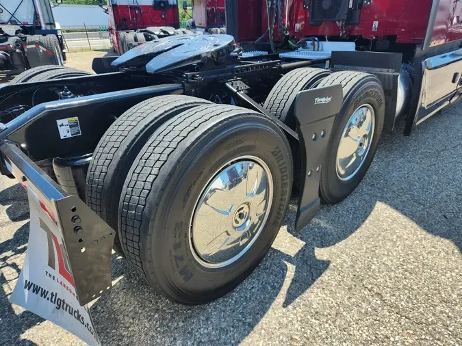 2023 PETERBILT 579