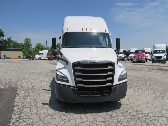2023 Freightliner Cascadia