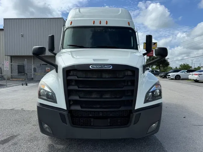 2020 Freightliner Cascadia