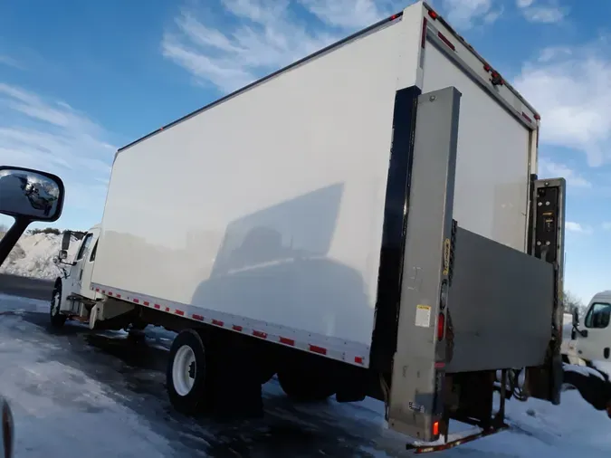 2019 FREIGHTLINER/MERCEDES M2 106