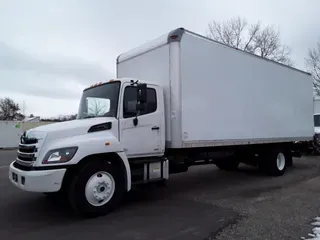 2016 Hino HINO 268