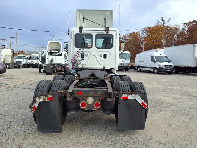 2016 FREIGHTLINER/MERCEDES CASCADIA 125