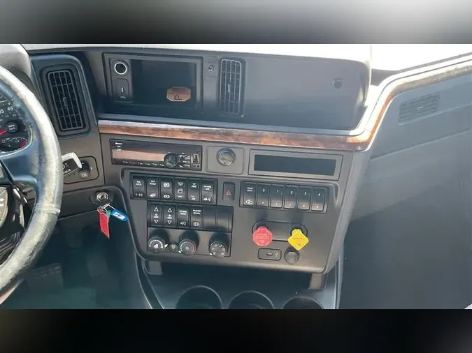 2020 INTERNATIONAL LT625