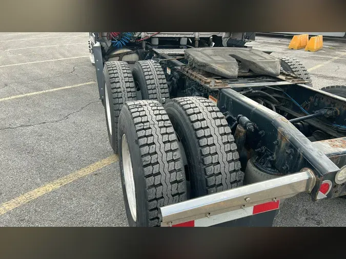 2023 Freightliner Cascadia 126