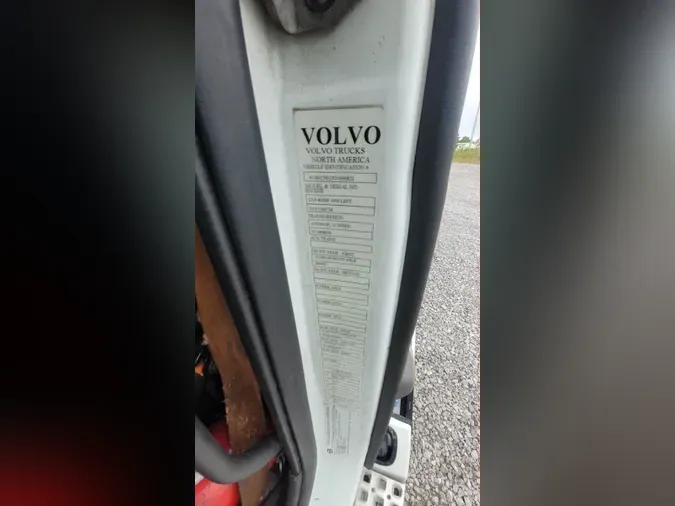2018 Volvo VNL 740