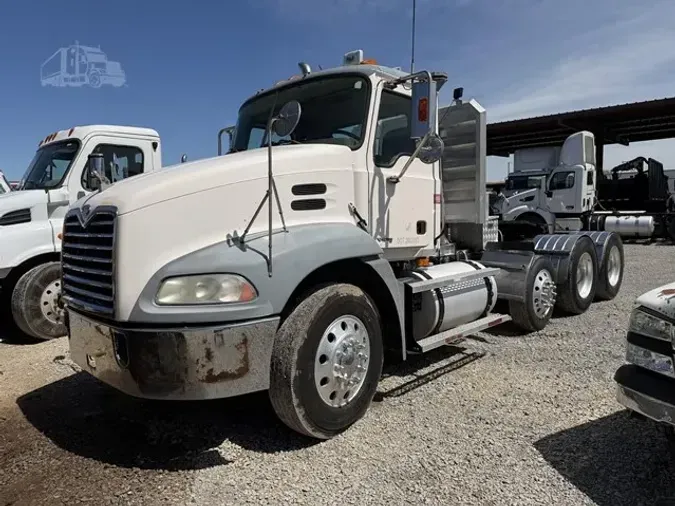 2005 MACK VISION CXN613299925a55d19507a218d2a03c0d6ffb2