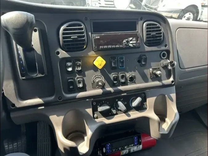 2020 FREIGHTLINER/MERCEDES M2 106299957f34997c070dc0a03eae99ccec1