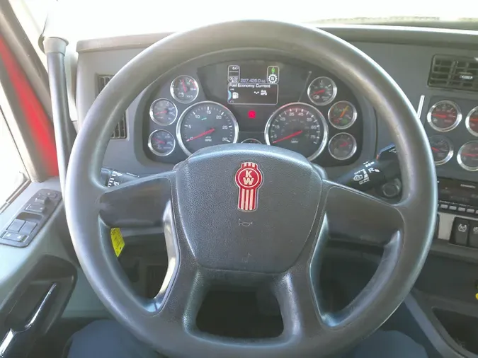 2021 Kenworth T880