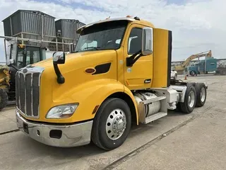 2017 PETERBILT 579