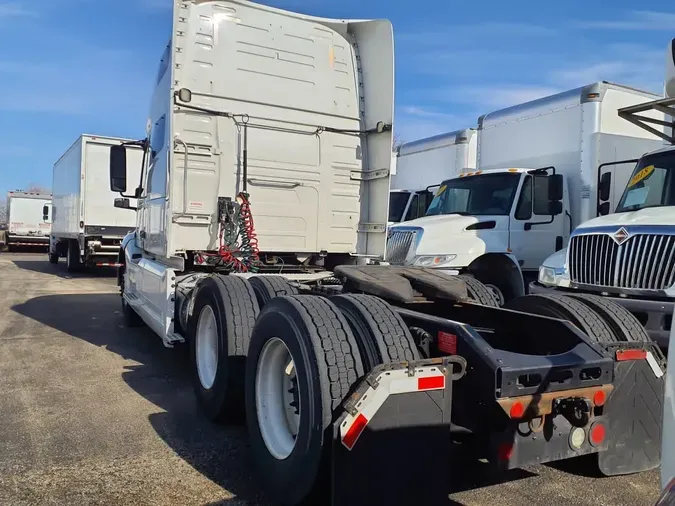 2019 VOLVO VNL64T-760