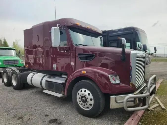 2018 Freightliner 122SD