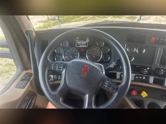 2021 KENWORTH T680