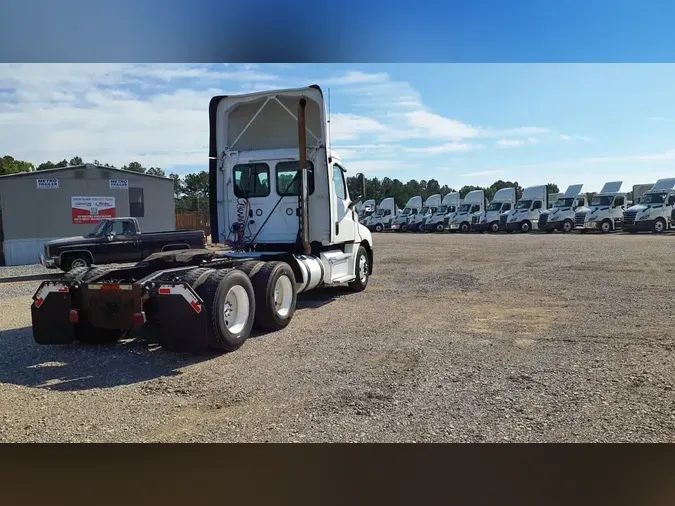 2019 FREIGHTLINER/MERCEDES NEW CASCADIA PX12664
