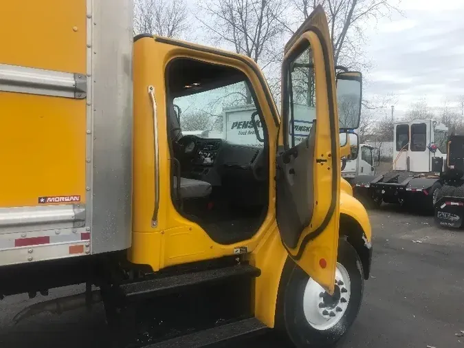 2018 Freightliner M2