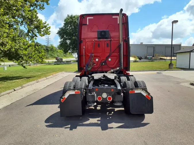 2020 FREIGHTLINER CASCADIA 125