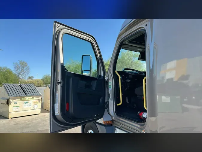 2024 Freightliner Cascadia 12629a7279933f181f193907ed43753b6e6