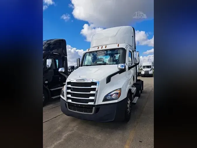 2023 FREIGHTLINER CASCADIA 116