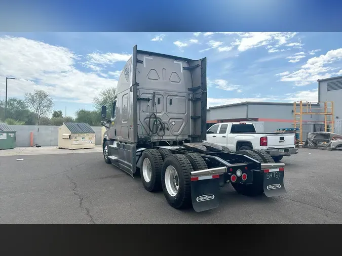 2023 Freightliner Cascadia