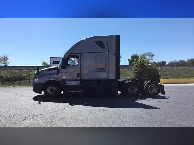 2024 Freightliner Cascadia 126