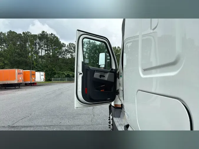 2021 Freightliner Cascadia