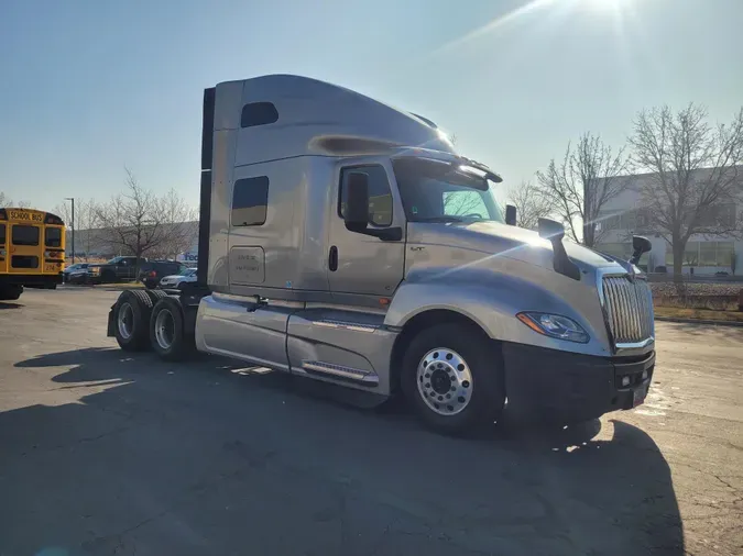 2023 International LT625