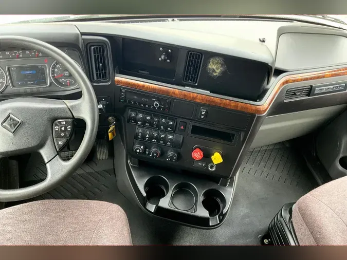 2022 INT LT625 6x4