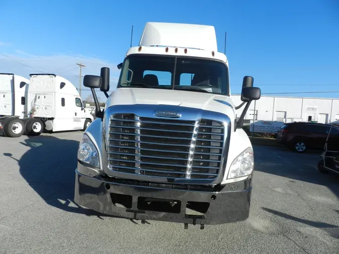 2020 FREIGHTLINER/MERCEDES CASCADIA 125