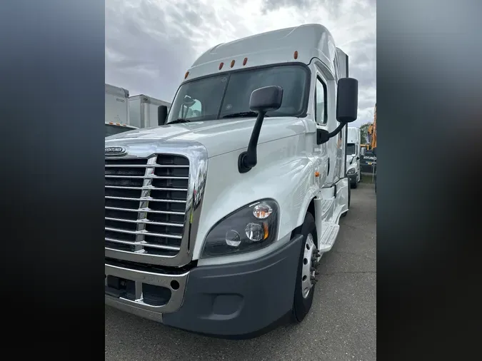 2019 FREIGHTLINER/MERCEDES CASCADIA 12529b3af1517694840260d5c852af25c80