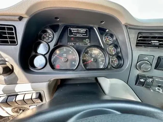 2020 Peterbilt 579