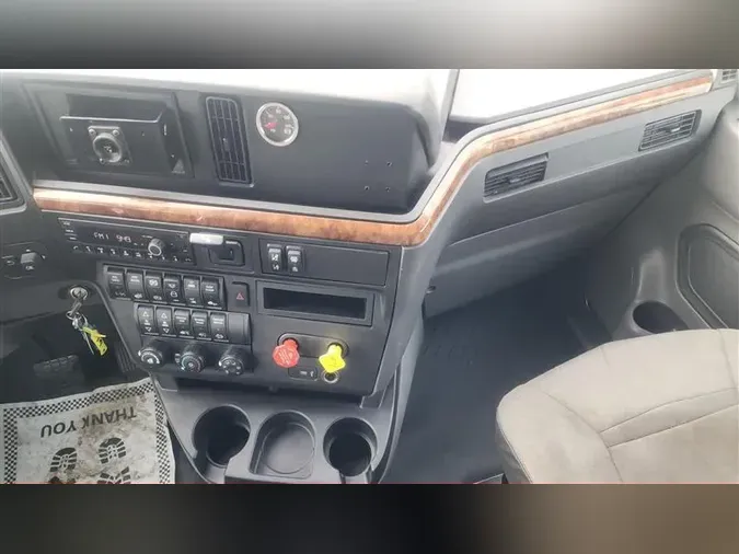 2022 INTERNATIONAL LT