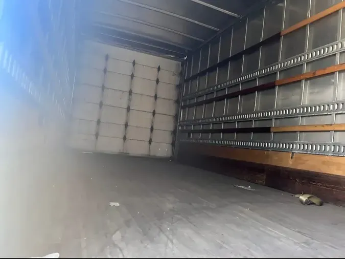 2018 FREIGHTLINER M2 106