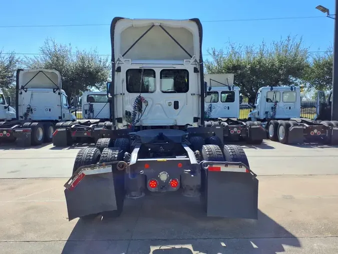 2017 FREIGHTLINER/MERCEDES CASCADIA 12529bf864d677f5eb739f8954508515899